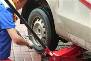 湘东区附近拖车24小时服务热线电话