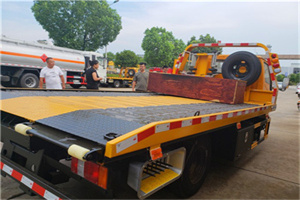 湘东区附近拖车电话号码服务